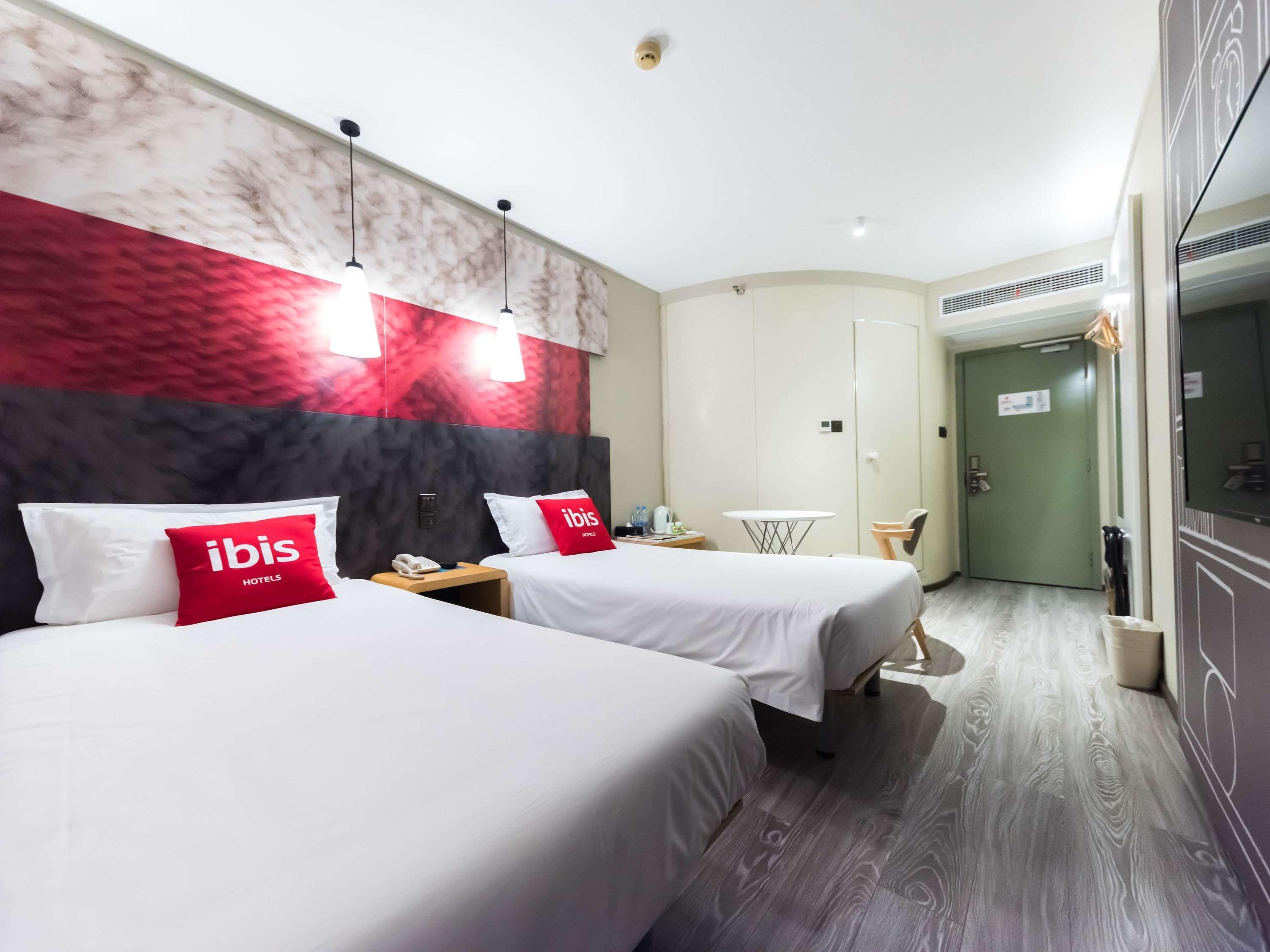 Ibis Wuxi Hi Tech Hotel Bagian luar foto