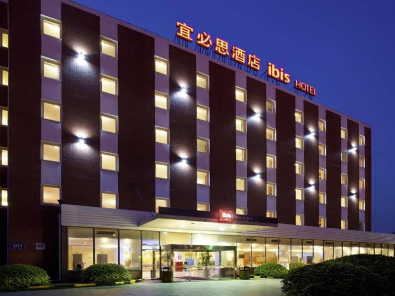 Ibis Wuxi Hi Tech Hotel Bagian luar foto