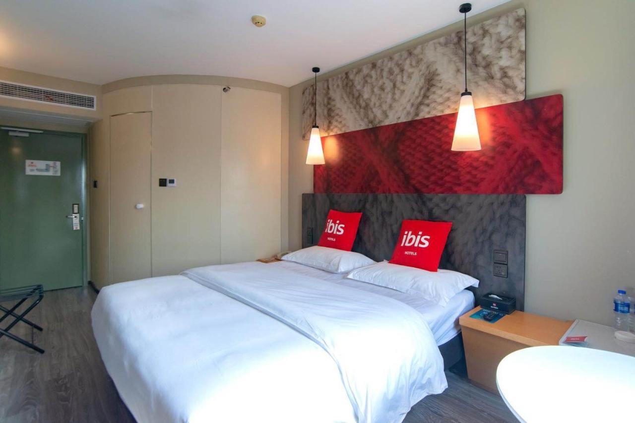 Ibis Wuxi Hi Tech Hotel Bagian luar foto